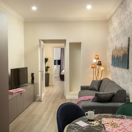 Spanish Steps Victoria Apartman